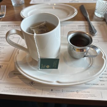 GATSBY - Vanilla tea - Cocktail Bars Near Me - Washington, DC, District of Columbia
