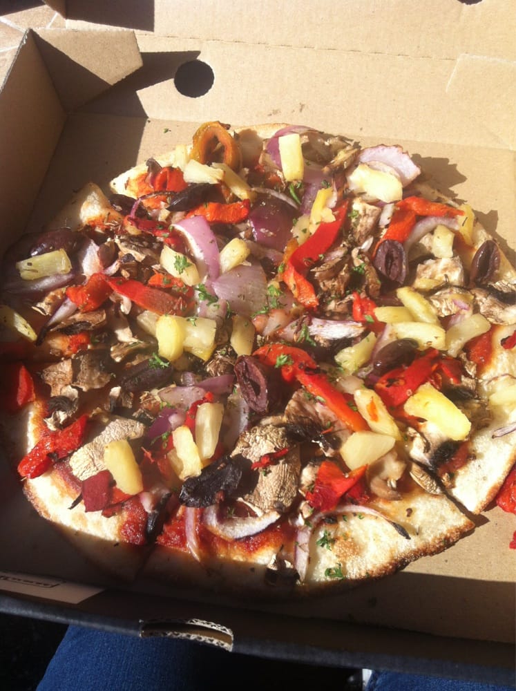 PIZZA CAPERS Limestone Dr, Cannon Hill Queensland, Australia Pizza