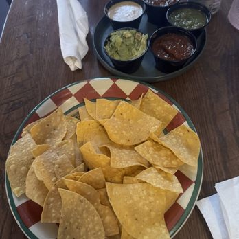 TBT El Gallo - Sampler - 3 salsas, guac, as queso - Mexican Near Me - Richmond, Virginia TBT El Gallo - Sampler - 3 salsas, guac, as queso - Mexican Near Me - Richmond, Virginia