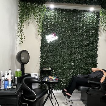 The Glam Room Winter Park - Hello beautiful! - Hair Salons Near Me - Aloma, Florida The Glam Room Winter Park - Hello beautiful! - Hair Salons Near Me - Aloma, Florida