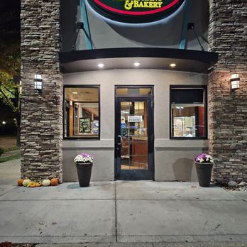 Perkins Restaurant & Bakery - the entrance of the restaurant - Breakfast & Brunch Near Me - Urbana, Illinois Perkins Restaurant & Bakery - the entrance of the restaurant - Breakfast & Brunch Near Me - Urbana, Illinois