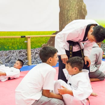 SKY Martial Arts - Murrieta - Master Han really pushes his students & encourages them to do their best and not give up on challenges! - Taekwondo Near Me - Murrieta, California
