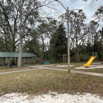 Anna Belle Beverly Park - Playground Picnic Shelter - Parks Near Me - Robertsdale, Alabama
