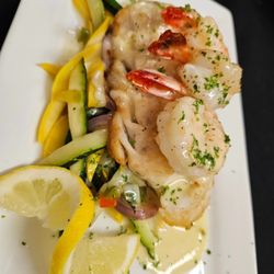 Zeke & Lizzy's Seafood and Steakhouse - Fresh fish of the day