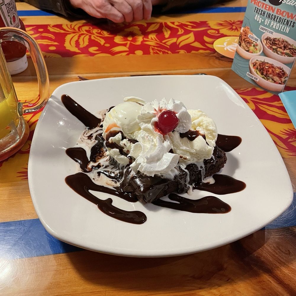 Islands Restaurant - A free birthday brownie dessert! - American Near Me - Thousand Oaks, California