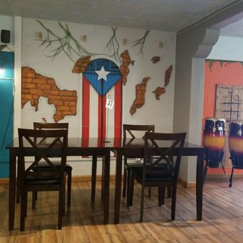 Sabor Boricua - Drove two from NM to get a taste of bistec encebollado, arroz con abichuelas and tostones. - Puerto Rican Near Me - El Paso, Texas Sabor Boricua - Drove two from NM to get a taste of bistec encebollado, arroz con abichuelas and tostones. - Puerto Rican Near Me - El Paso, Texas