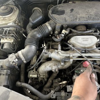 Alvarez Automotive - Leaking intake manifold - Auto Repair Near Me - Vail , Arizona