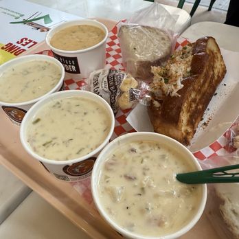Pike Place Chowder - 4-Cup Chowder Sampler - Seafood Near Me - Seattle, Washington Pike Place Chowder - 4-Cup Chowder Sampler - Seafood Near Me - Seattle, Washington