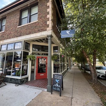 Kentzo Koffee - Cute little corner coffee shop - Breakfast & Brunch Near Me - Maplewood, Missouri