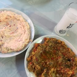 Özgüzeloğlu - Çok meze almadık ama aldıklarımız beklentilerimizi aştı.