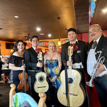 La Sierra - Celebrating Cinco de Mayo - Mexican Near Me - Payson, Arizona