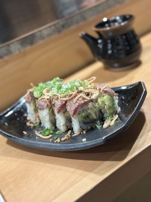 Yuki Yama Sushi by null