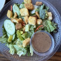 Venango Valley Inn & Golf Course - Hubby & i chose salads as our "side." Homemade vinaigrette dressing was delish!