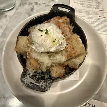 North Italia - White Truffle Garlic Bread - Pizza Near Me - Irvine, California North Italia - White Truffle Garlic Bread - Pizza Near Me - Irvine, California