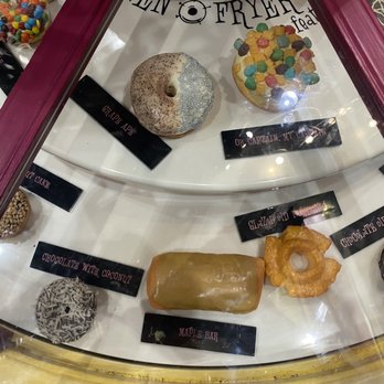 Voodoo Doughnut - The rotating wheel of doughnuts cont.. - Bakeries Near Me - Orlando, Florida Voodoo Doughnut - The rotating wheel of doughnuts cont.. - Bakeries Near Me - Orlando, Florida