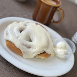 Bj's Restaurant - Cinnamon Roll