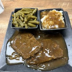 V’s Restaurant and Catering - Hamburger steak with green beans and rice and gravy