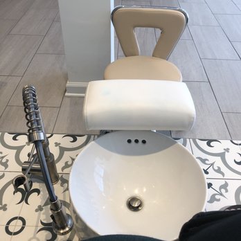 Basecoat On Fifth - Nail Salons Near Me - Birmingham, Alabama