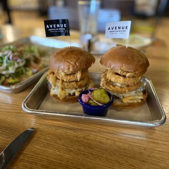 Avenue American Bistro - White BBQ sliders - Sports Bars Near Me - Wayne, Michigan