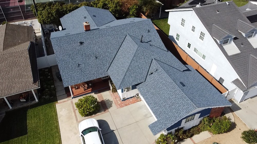 Slide of Major League Roofing