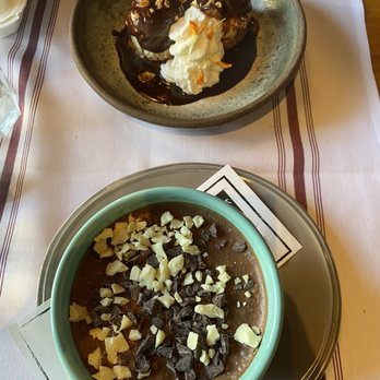 La Bicyclette - Chocolate mousse bottom - French Near Me - Carmel, California