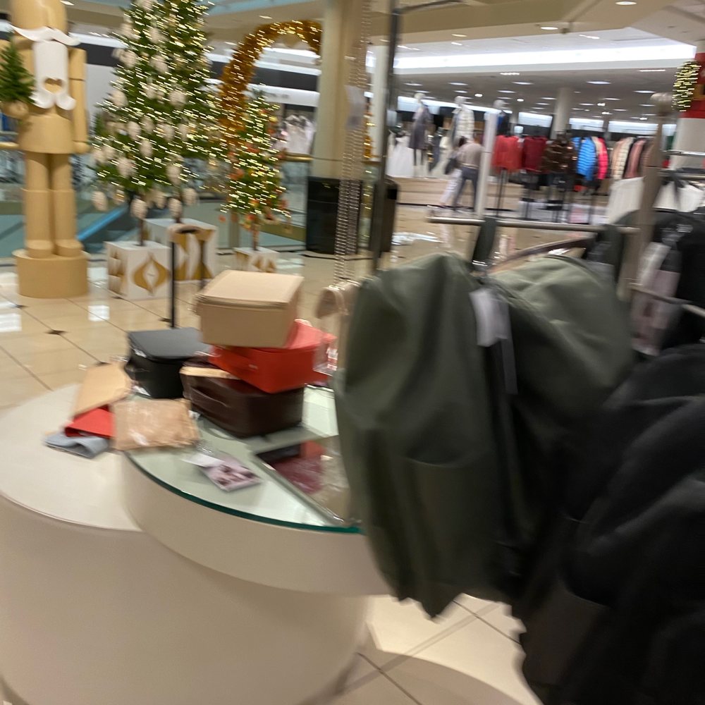 Nordstrom Aventura - festive and fun - Department Stores Near Me - Aventura, Florida