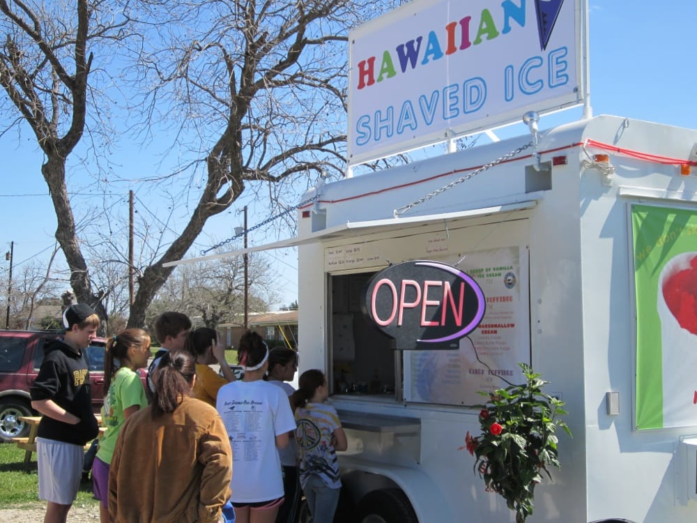 Mango Tango Shaved Ice Logo