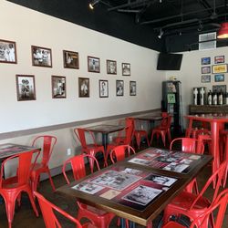 Havana Dreamers Cafe - Dining area