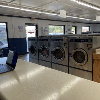 Sudz Coin Laundry - Double load washing machines. Also offer triple load washers and 5 load washers. - Laundromat Near Me - Boiling Springs, South Carolina Sudz Coin Laundry - Double load washing machines. Also offer triple load washers and 5 load washers. - Laundromat Near Me - Boiling Springs, South Carolina