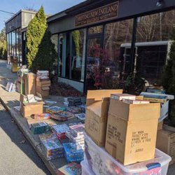 Thrifting New England