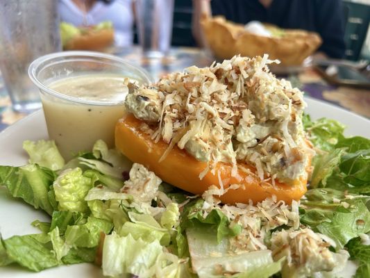 Kona Canoe Club by null