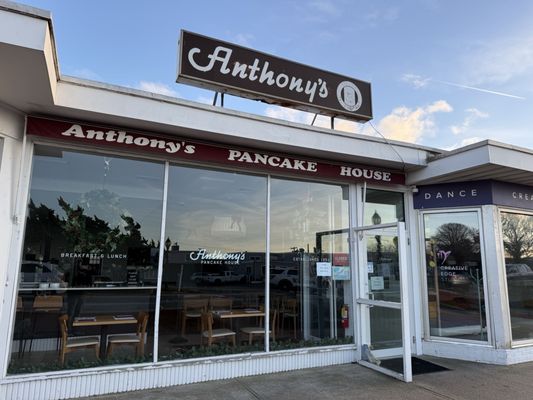 Anthony's Pancake House by null