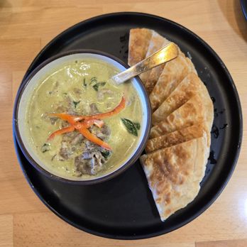 Manaao - Green Curry Roti - Thai Near Me - Tustin, California Manaao - Green Curry Roti - Thai Near Me - Tustin, California