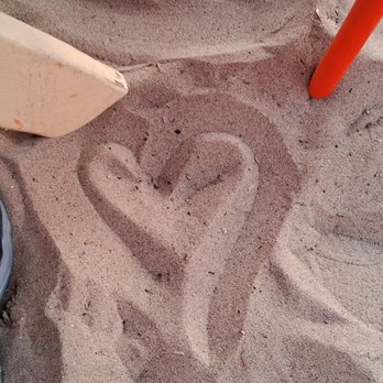 Back On the Beach - Dining table and chairs in the sand - American Near Me - Santa Monica, California