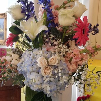 Melba's Flowers - Stunning Bas Mitzvah flowers - Florists Near Me - Albuquerque, New Mexico