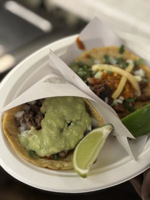 LOS TACOS No.1 by null