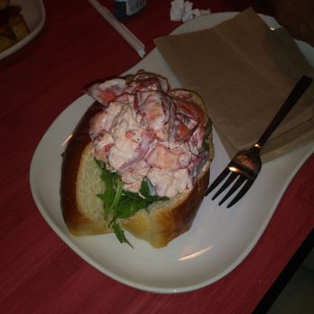 Panera Bread - The lobster roll - Sandwiches Near Me - Wilmington, Delaware Panera Bread - The lobster roll - Sandwiches Near Me - Wilmington, Delaware
