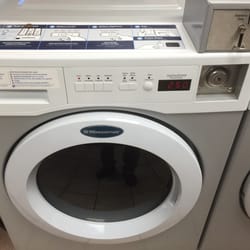 Economy Coin Laundromat - Nice machines!