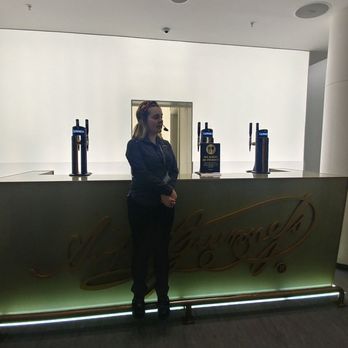 Guinness Storehouse - Tasting room - Breweries Near Me - Dublin, D