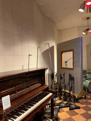 Historic RCA Studio B by null
