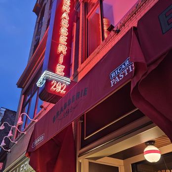 Brasserie 292 - Brasseries Near Me - Poughkeepsie, New York
