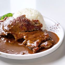 Manna Kitchen - Steak with Gravy and Steam Rice