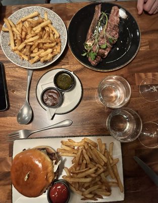 Burger + Grain by null