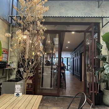 Bedford Gardens Restaurant  - Seating - Sushi Bars Near Me - Brooklyn, New York