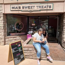 Mia’s Sweet Treats - Mia's Sweet Treats