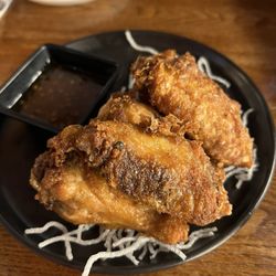 La Mai Thai Kitchen - Chicken wings