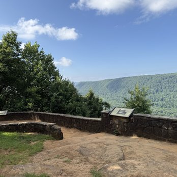 Signal Point - Beautiful overlook - Hiking Near Me - Signal Mountain, Tennessee Signal Point - Beautiful overlook - Hiking Near Me - Signal Mountain, Tennessee