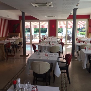 Les Maritonnes - Hotels Near Me - Romanèche-Thorins, 69