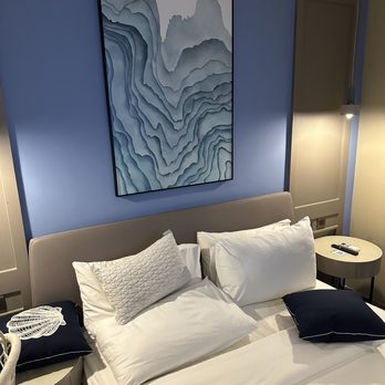 H Hotel - Hotels & Travel Near Me - El Nido, PLW