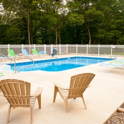 Four Seasons At Raystown Lake Camping Resort - This is a picture of our beautiful solar-heated pool.